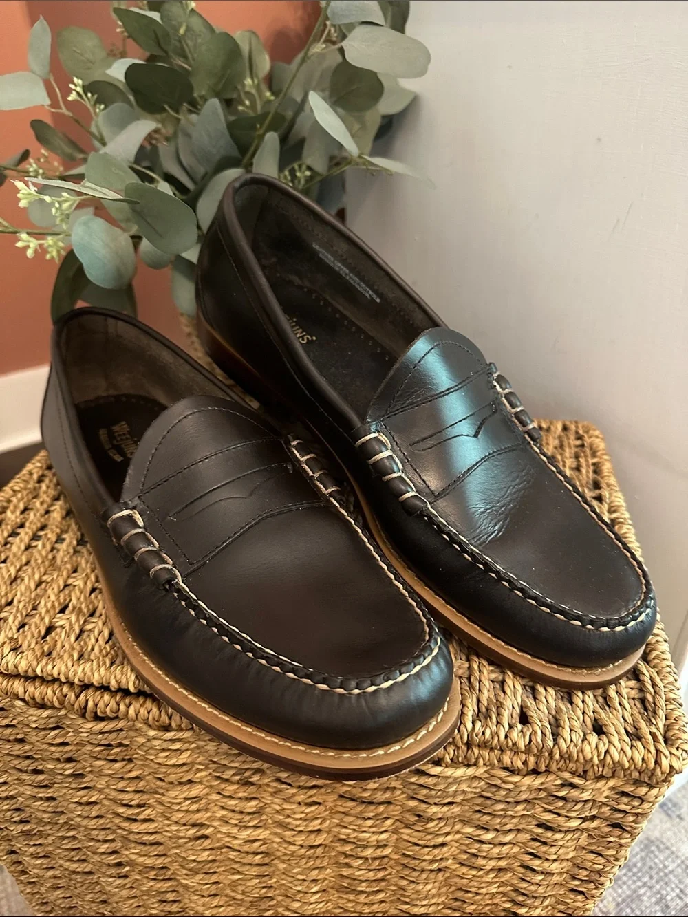 GH Bass Weejuns men’s Classic Larson dark brown leather 11 D Penny Loafers